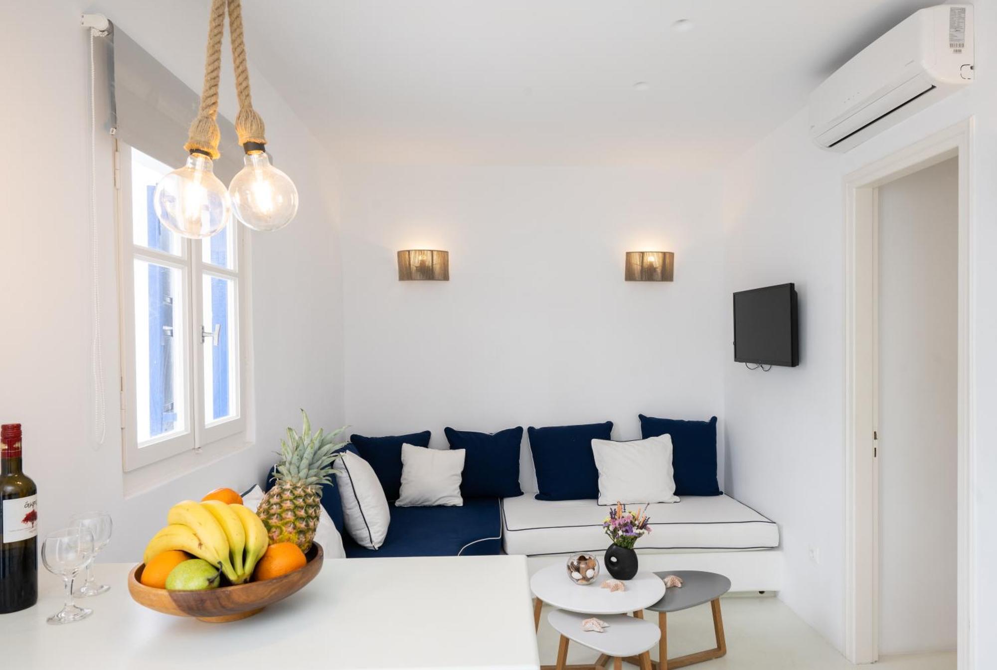Hyades - Downtown Suites,